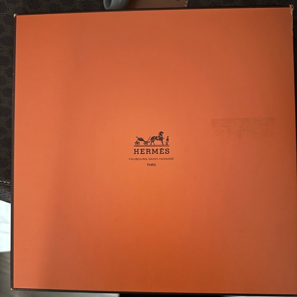 Vintage Hermes’ scarf - Picture 6 of 7